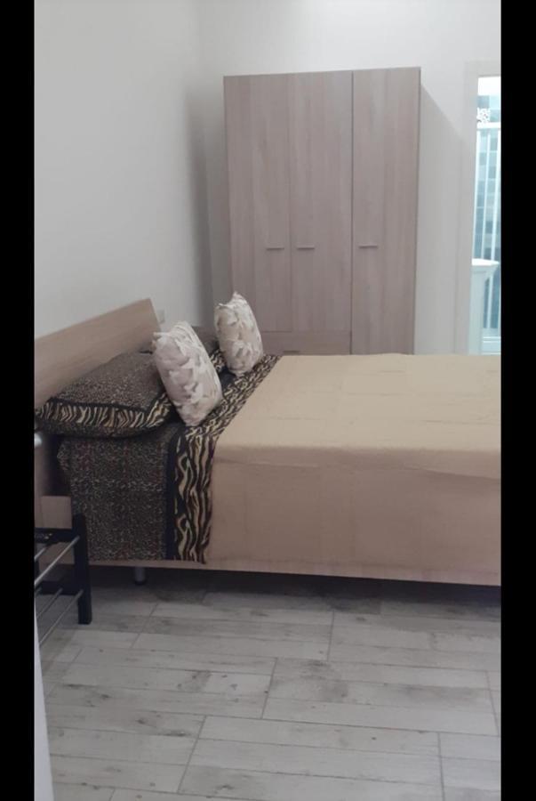 Hotel La Dimora Di Rosy Nápoles Habitación foto